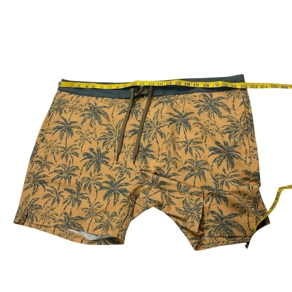 Faherty Palm Tree Yellow Grey Board Shorts Mens Size 40 Lace up Swim Surf